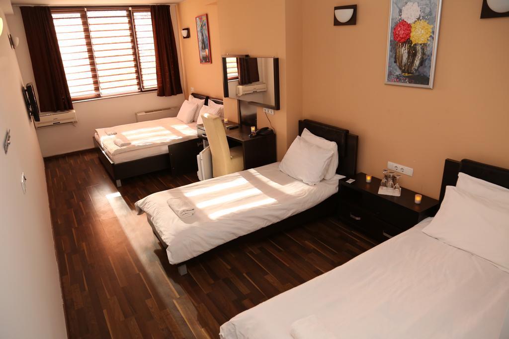 Hotel OK Prizren Buitenkant foto