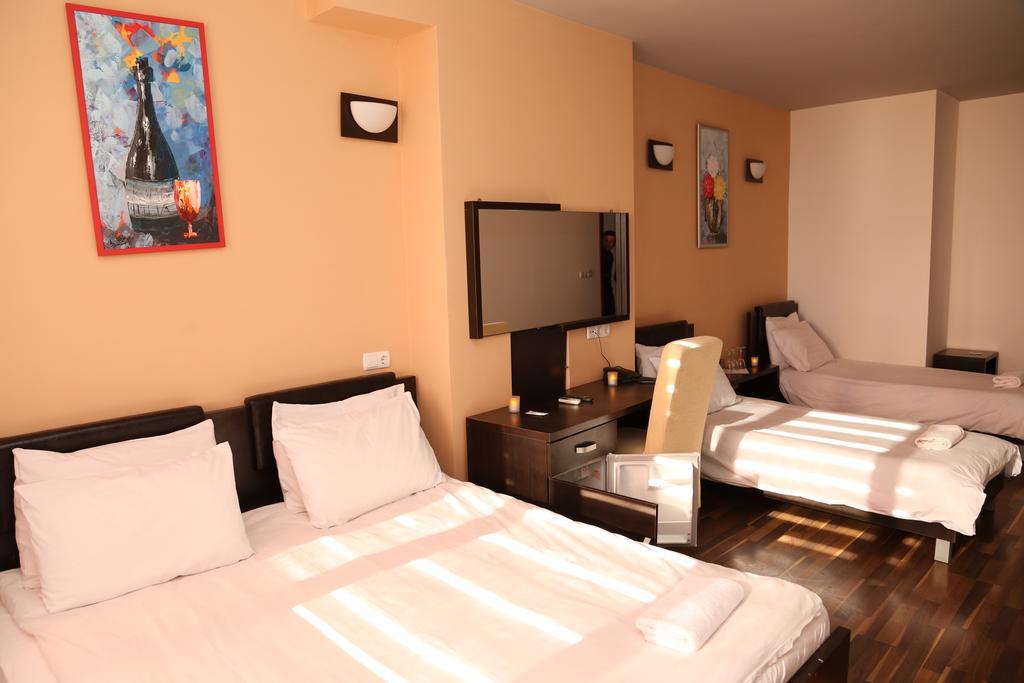 Hotel OK Prizren Buitenkant foto