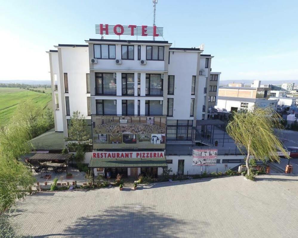 Hotel OK Prizren Buitenkant foto